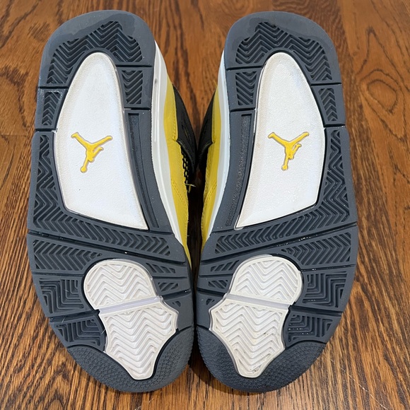 Nike Air Jordan Retro Big Kid size 4.5 - Picture 7 of 14